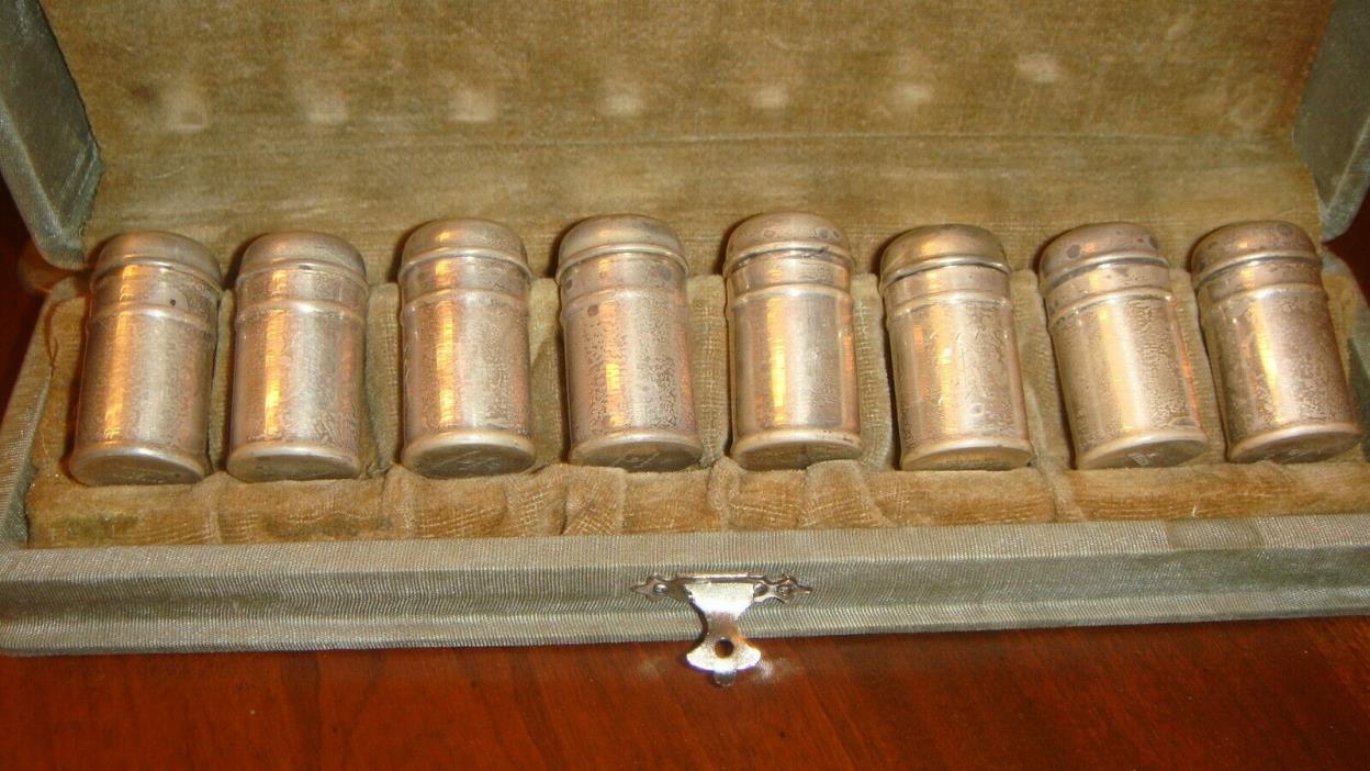 Vint.Sterling Silver 4 Salt & 4 Pepper Shakers In Orig.Box-Monogram-Int.Sterling