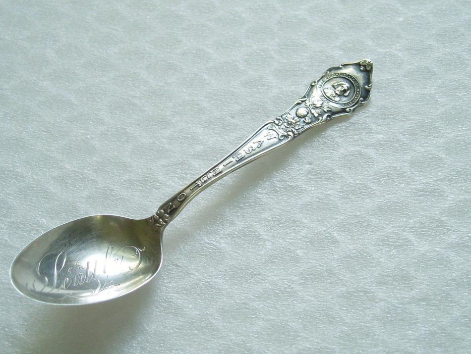 Vintage Sterling Seattle Washington Souvenir Spoon 13.8 grams SSMC