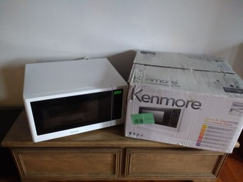 New Open Box Kenmore 1.6 Cu. Ft. Microwave oven countertop- white