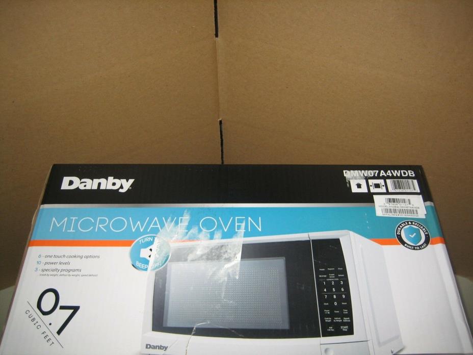 Danby 0.7 Cu. Ft. 700W Countertop Microwave Oven in White