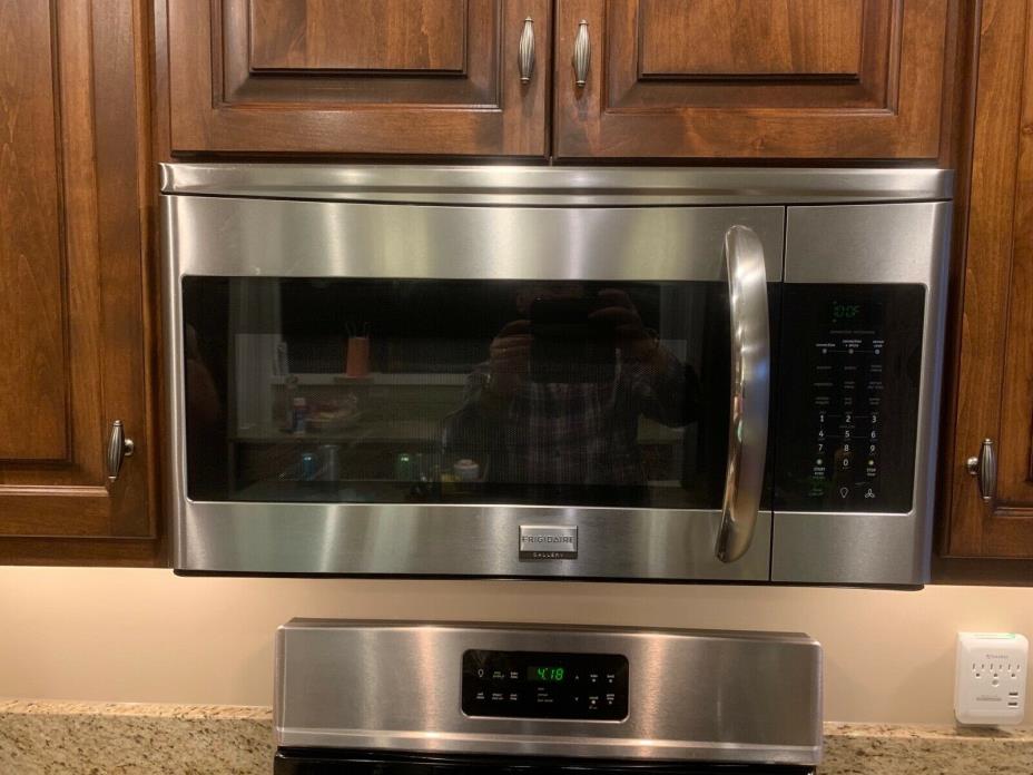 Frigidaire Fgmv 155CTF 30 Inch over The Range Microwave Oven in Stainless Steel