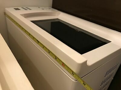 Westinghouse WCM770W 700 Watt Counter Top Microwave Oven, 0.7 Cubic... BRAND NEW