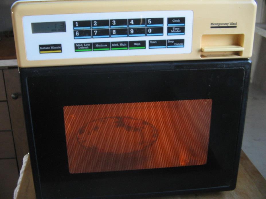Vintage Montgomery Ward Microwave