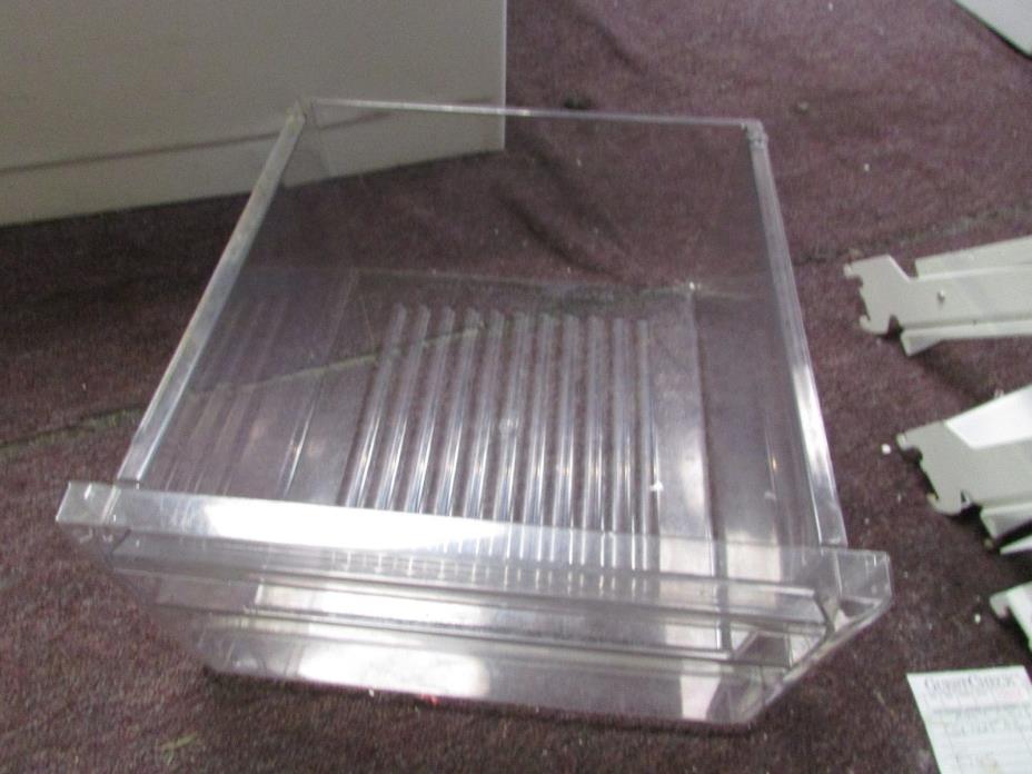 GE / UNVIERSAL REFRIGERATOR COMPLETE CRISPER PAN PART # 5303289500 / 5304411659