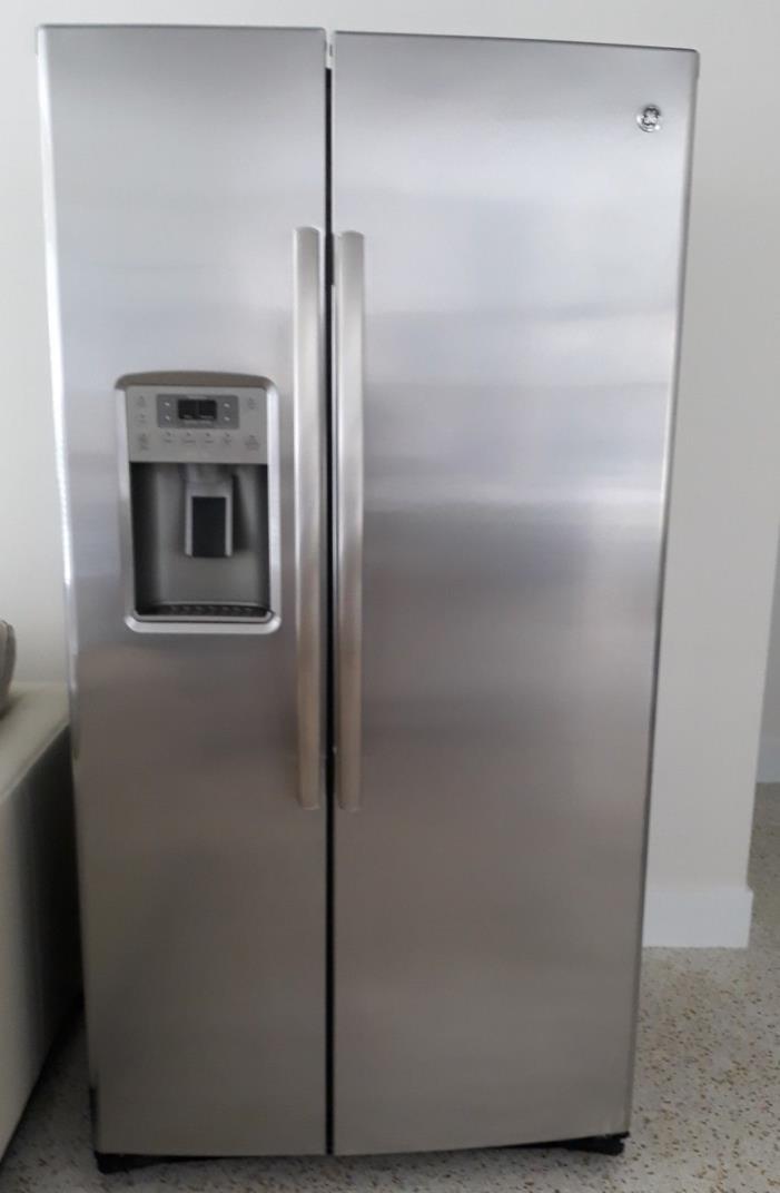 NEW! GE Profile Stainless Steel Side-by-Side Refrigerator C/depth PZS22MSKSS 36