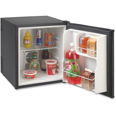 Avanti  Refrigerator SHP1701B