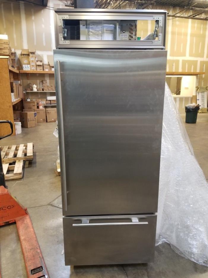 Sub-Zero 30 Inch  BI30U/O RH  Built-in Bottom-Freezer Refrigerator