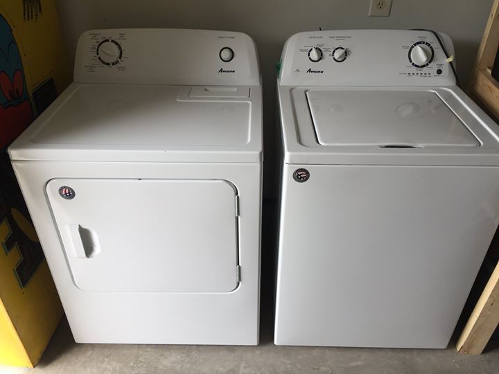 Washer and Dryer Set- Amana