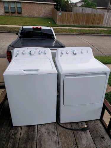 GE White Laundry Pair 27