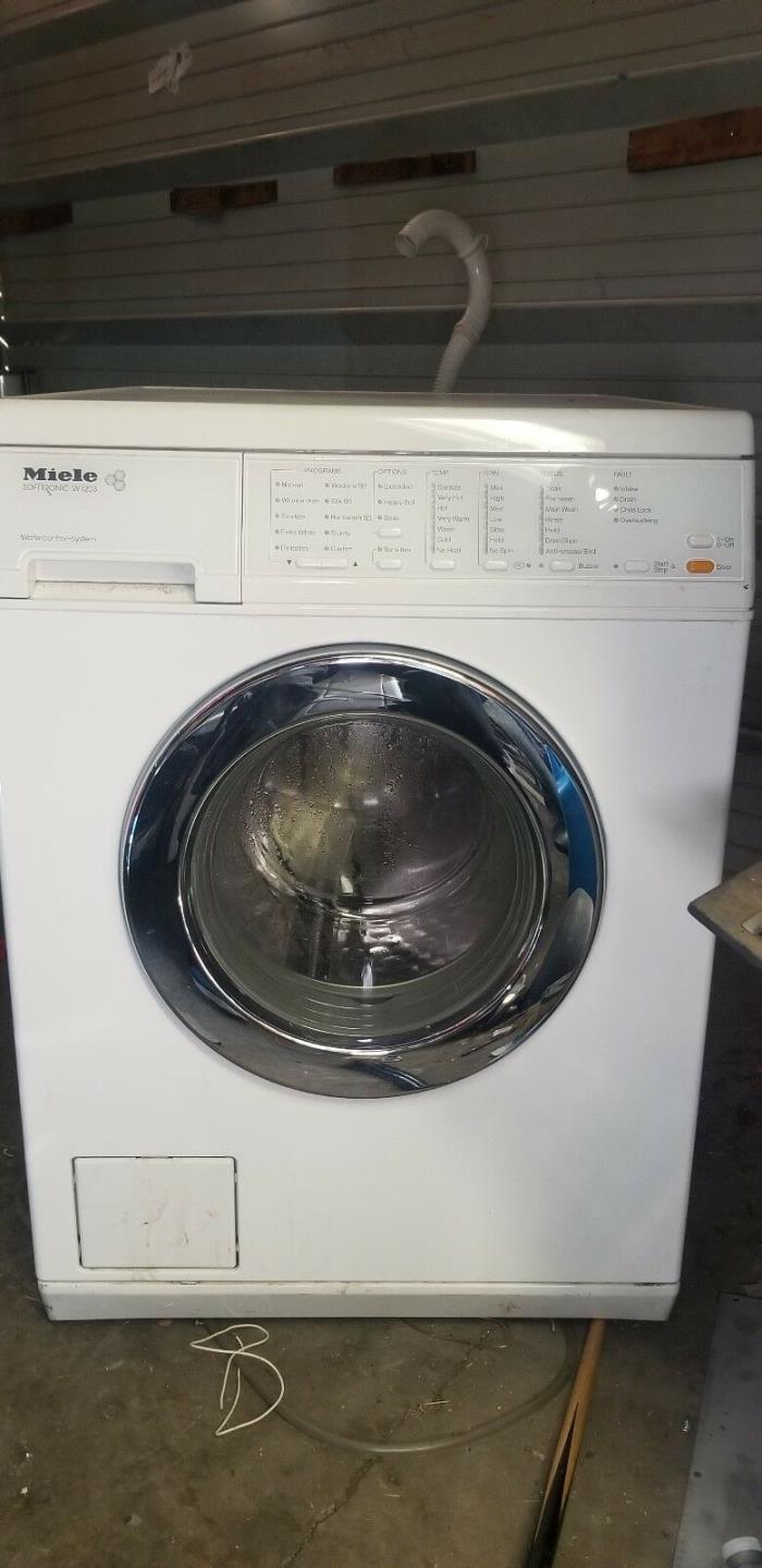 Miele W1203 ,  60 HZ Front Loading Washer ,  15 Amps/240 Volts , White