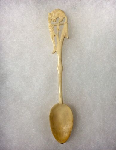 Antique Folkart Carved Spoon-Opposum In The Corn