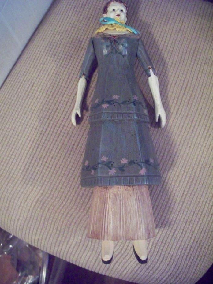 PRIMITIVE CARVED WOOD DOLL, 16' TALL ON STAND, PAINTED CLOTHING, CROCHET COLLAR