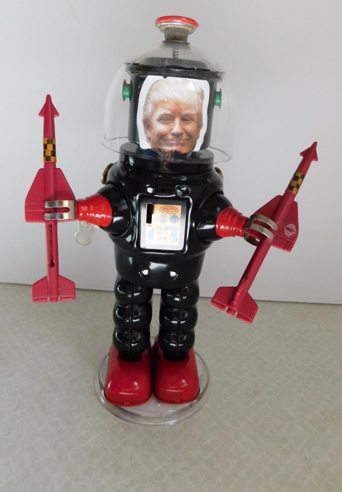 assemblage robot, President Trump Robot