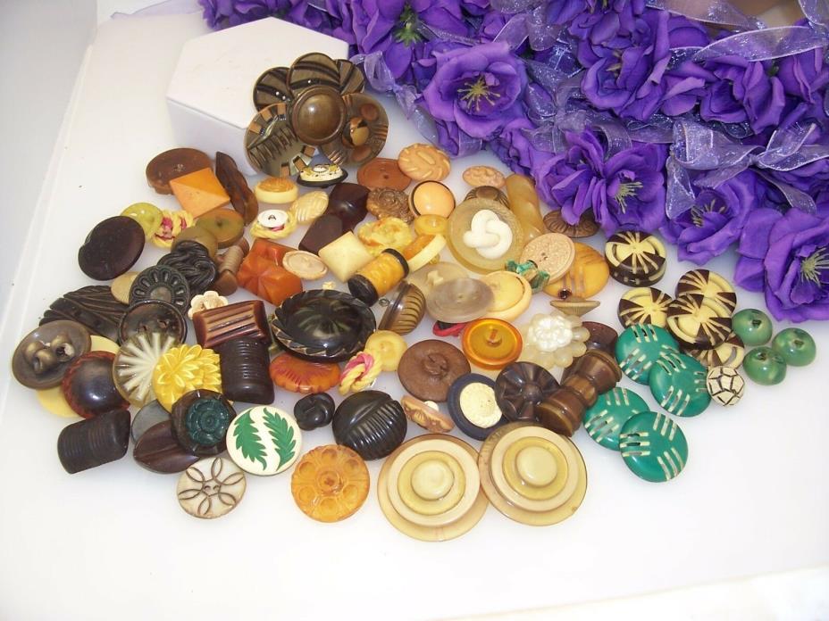 Vintage Large Mixed Lot Bakelite Lucite Plastic Buttons