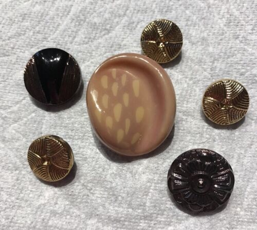 Vintage Copper Luster & Black & Gold Glass Buttons DD-33