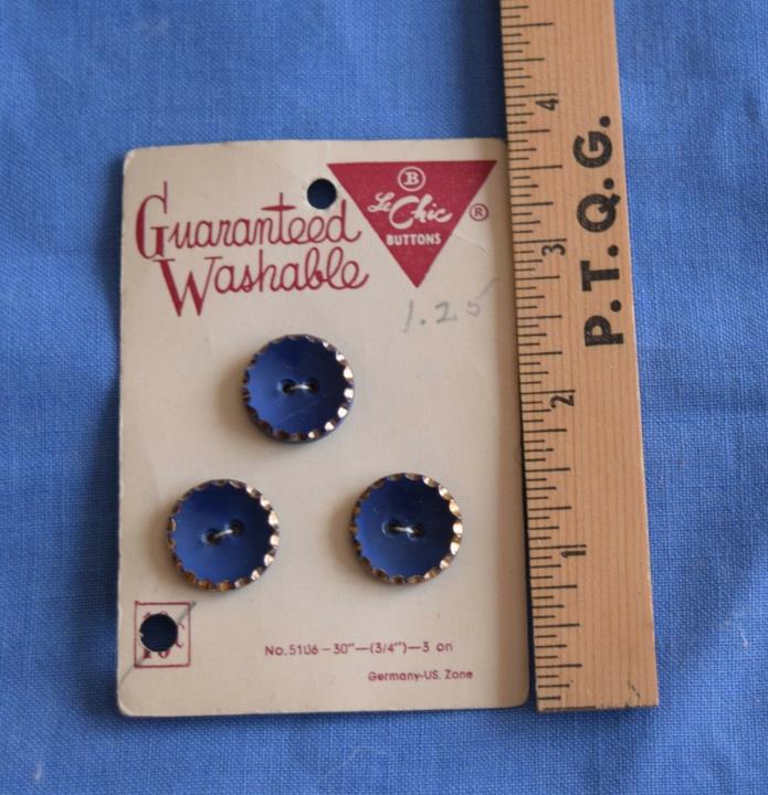 Vintage molded glass buttons on orig card, blue with gold luster, Germ. US Zone