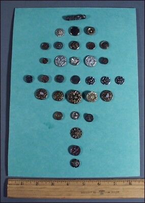 32 ASSORTED VINTAGE METAL BUTTONS MOUNTED ON CARD STOCK