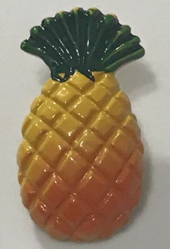 JHB Vintage Realistic Handpainted Button PINEAPPLE 7/8” Fruit
