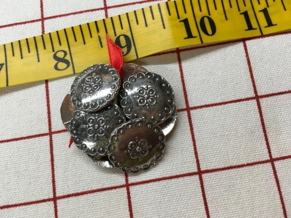 8 Nordic  Buttons Metal