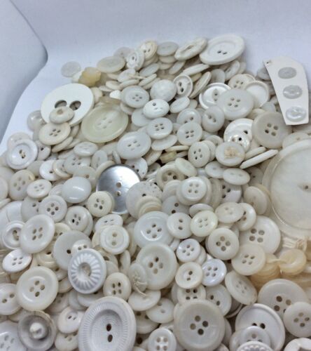 Vintage Shades Of White Buttons Lott Of 550 Plastics