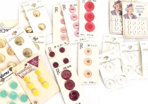 Vintage Buttons SEWING / CRAFT BUTTONS on 19 CARDS Lot Assorted Vintage NEW