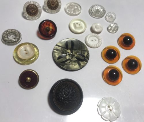 Vintage Buttons Unique Mixed Lot Bakelite MOP Plastic