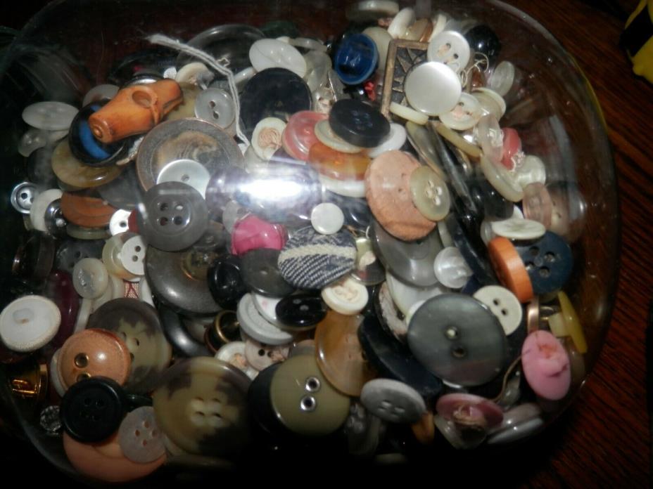 Vintage Lot Of 2 and 1/2 Pounds of Assorted Buttons