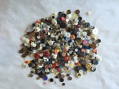 VINTAGE Clothing Sewing Buttons