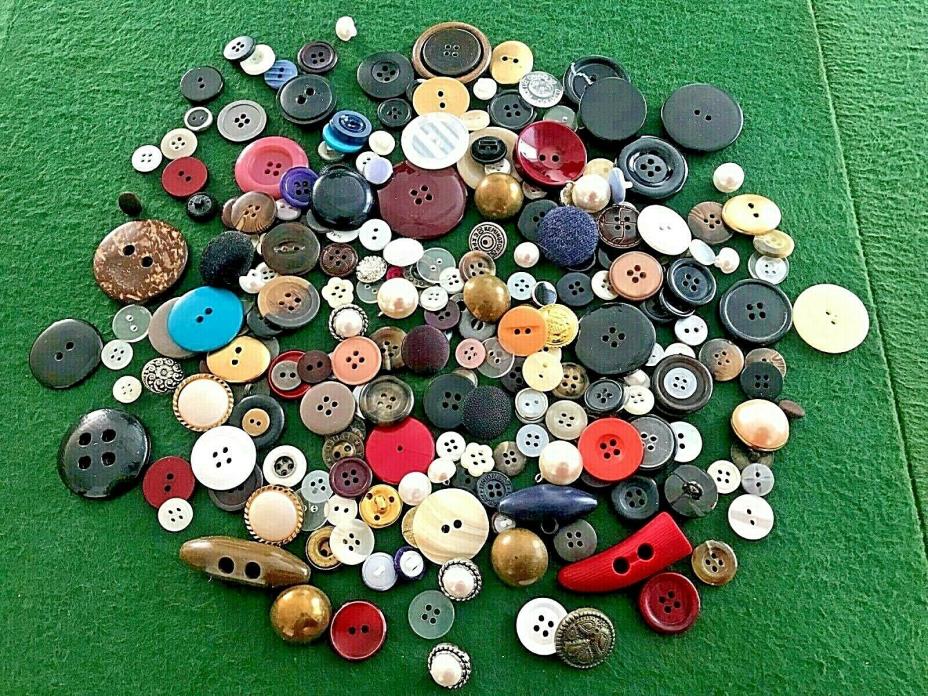 Mixed Button Lot for Sewing Crafts Scrapbooking - Vintage? Over 200 Pieces!