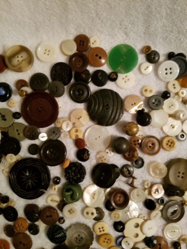 Vintage MIXED  BUTTONS  ALL  KINDS