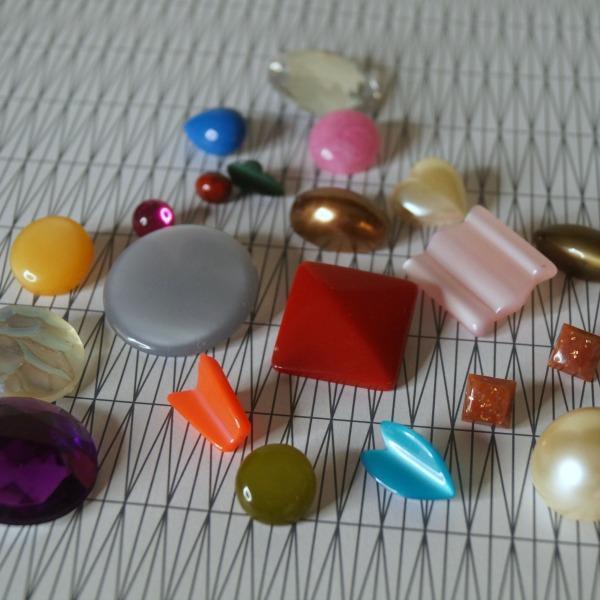 Vintage Buttons - Wholesale Lot 44 Cards Lucite Moonglow Pearl More $220 retail