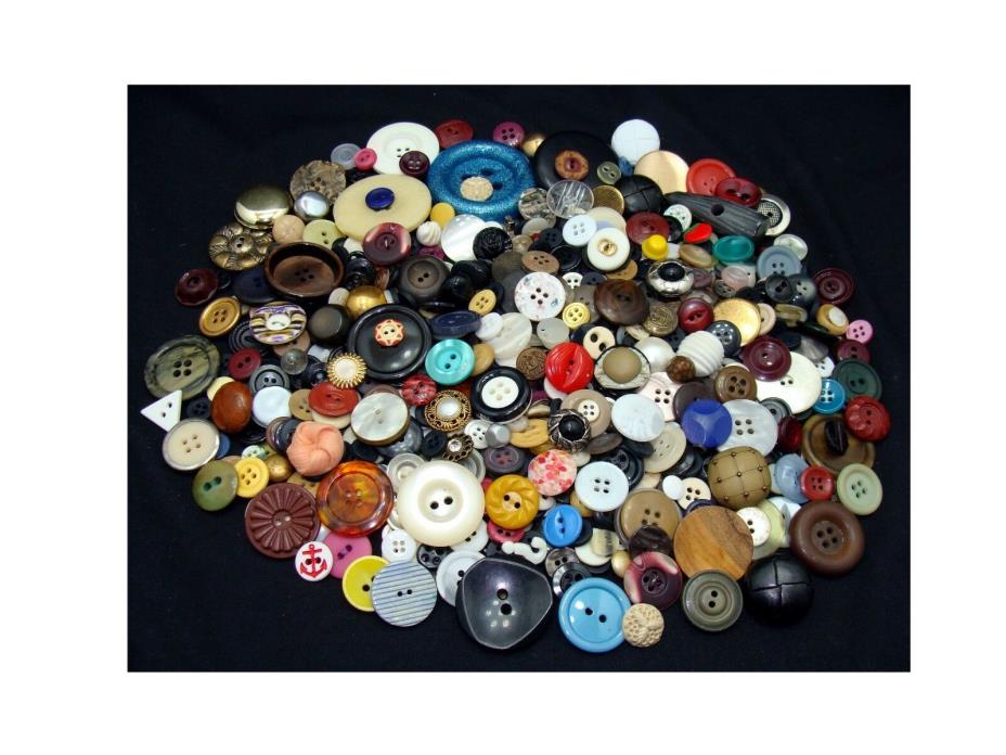 Old button lot - vintage sewing buttons 1 plus pounds