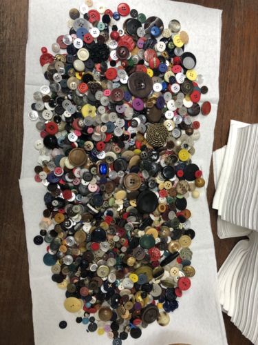 Vintage Buttons 2 Lbs. Lot Sew Craft Mixed Media Art Lots Of Styles And Colors