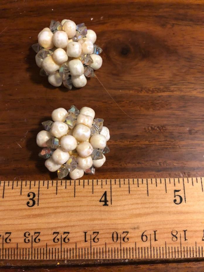 2 Vintage Decorative buttons, 3/4