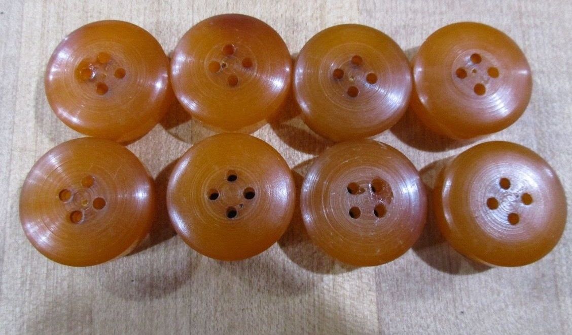 Vintage 8 Matching  Glass  Buttons >