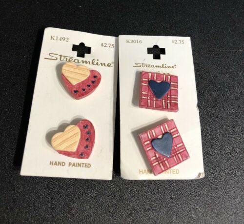 Vintage Streamline Buttons On Original Card  Heart 114-20
