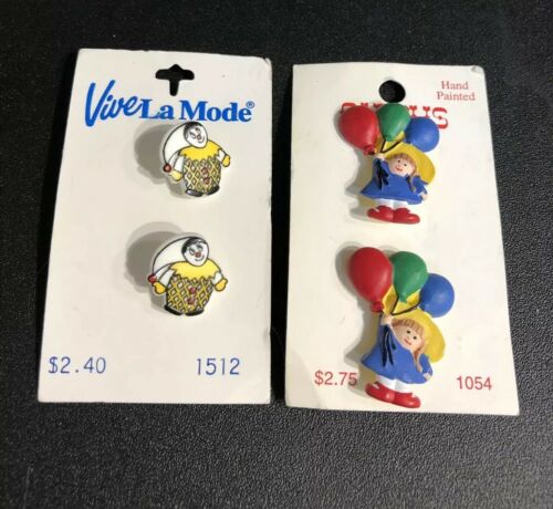 Vintage La Mode Buttons On Original Card  114-21