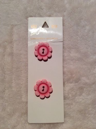 Vintage Buttons, button bonanza brand, new on card, collectible, Pink flower