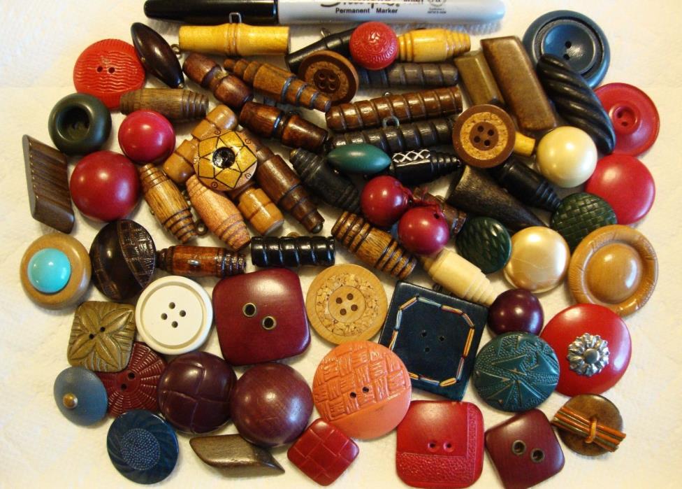Lot of 70 Vintage Wood Buttons 3/4