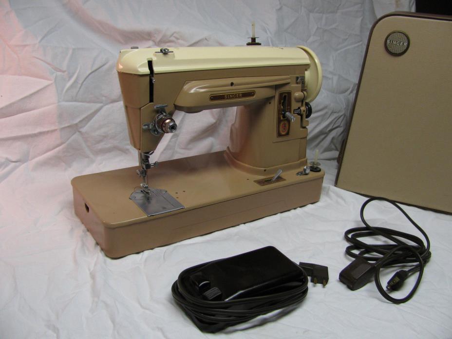Vintage Singer SLANT NEEDLE 404 sewing machine with case attachments & manual