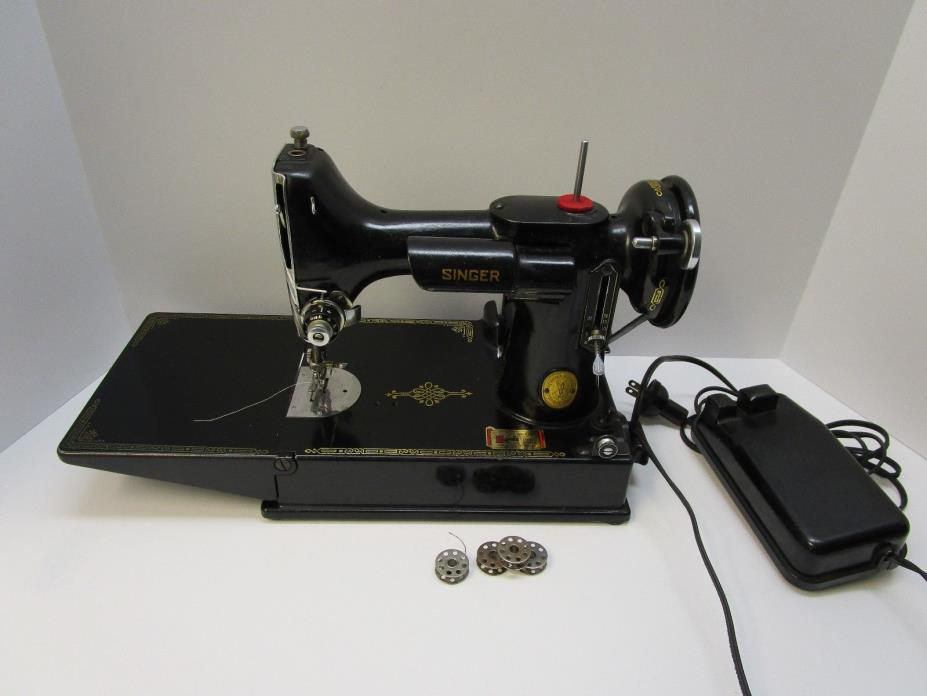 Vintage Singer Featherweight 221 Portable Sewing Machine 1940s Black Singer 221