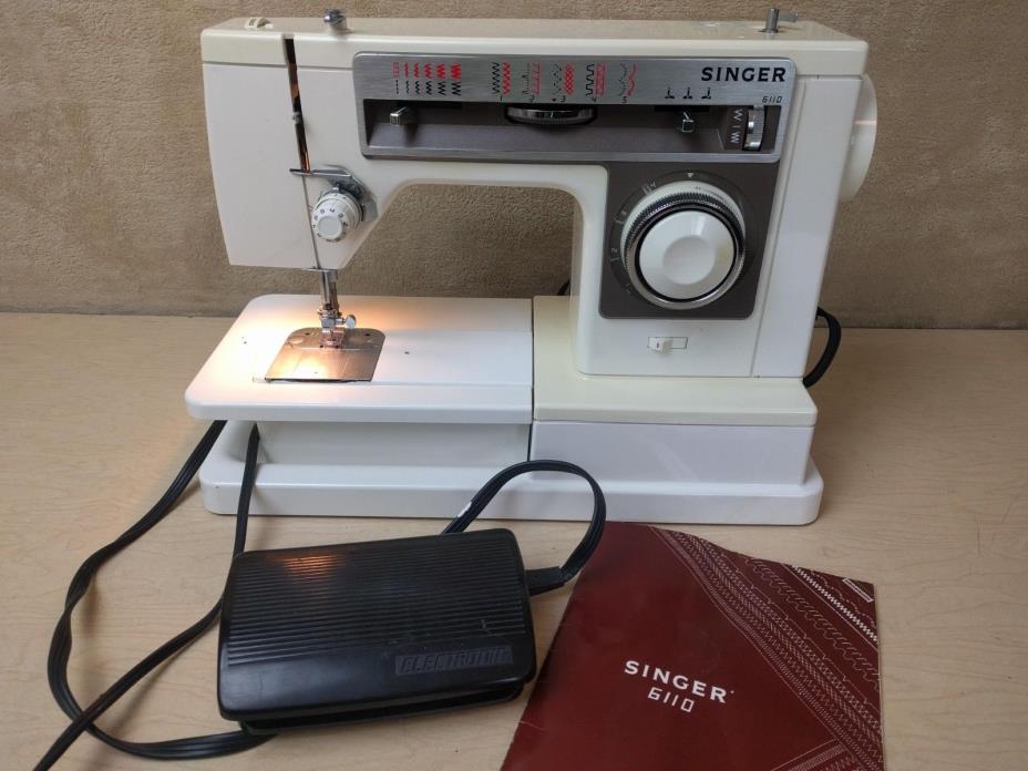 Vintage~Singer~Sewing Machine~6110~Original Box~Manual~Works~Zig Zag