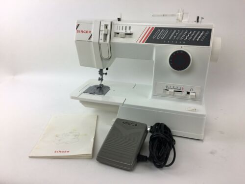 Singer Sewing Machine 30920 SHOP SPECIAL/ FULLY SERVICED