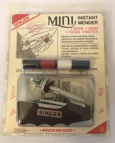 Vintage SINGER Mini Instant Mender Sewing Kit Sews Hems Tucks Bastes Item 1668
