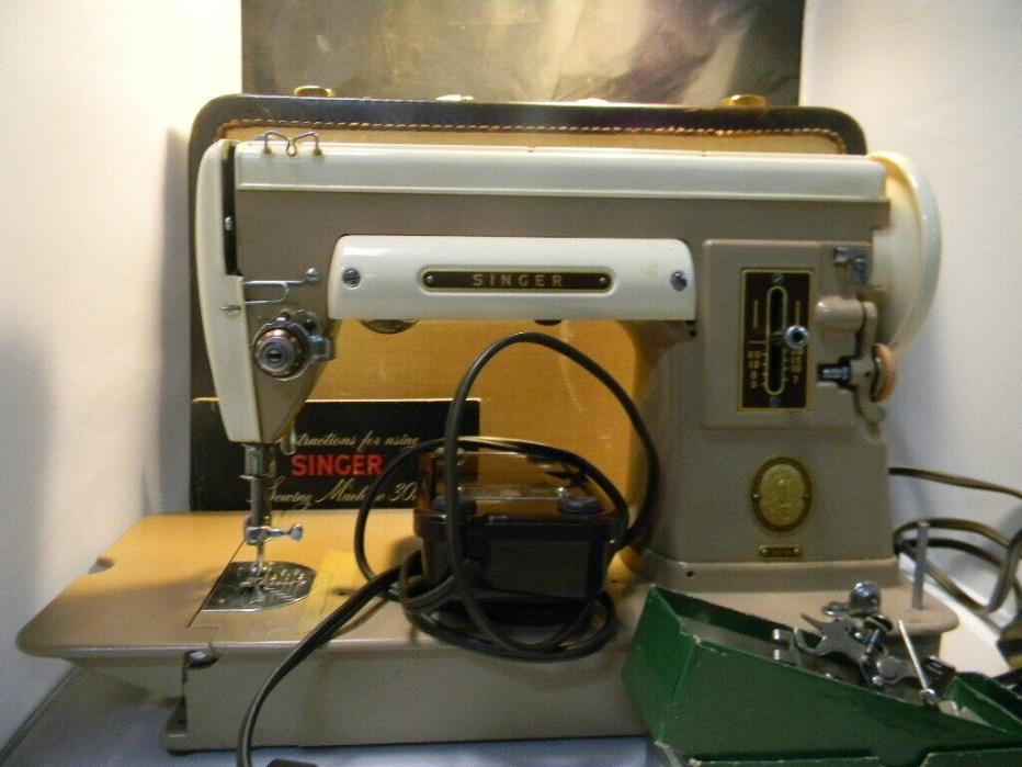 Vintage Singer 301A Slant Needle Short Bed Sewing Machine 2 Tone original case