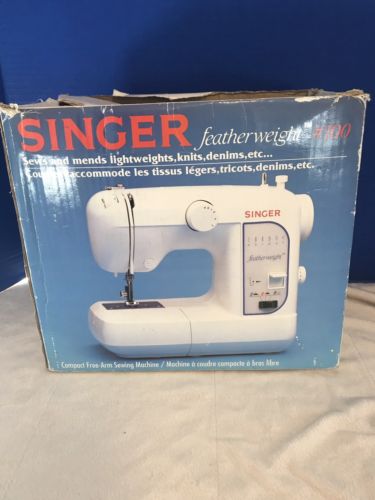 Boxed Singer 100 Featherweight Sewing Machine W/Accessories Manuals