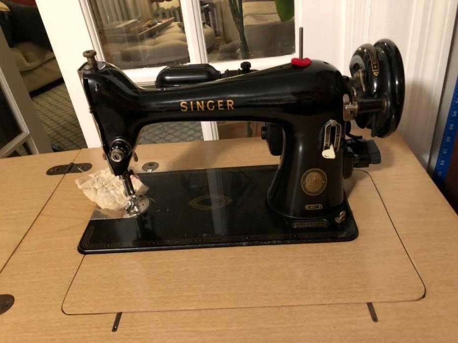Vintage Singer Sewing Machine and Cabinet Model 66, Year:1955