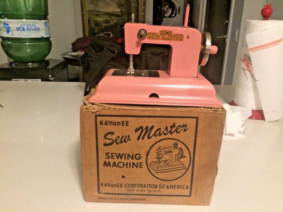 Pink Kayanee Sew Master Sewing Machine Made in Berlin, US Zone Germany