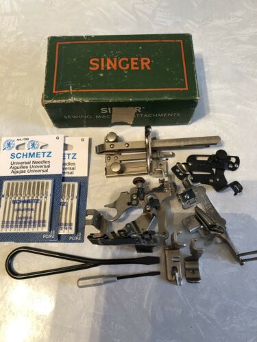Singer Featherweight 221 Sewing Machine Attachments