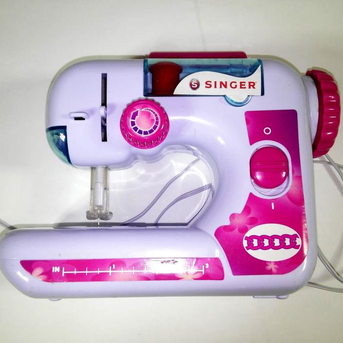 Singer portable sewing maching beginner battery operated foot pedal teen